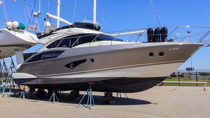44' Marquis 2011